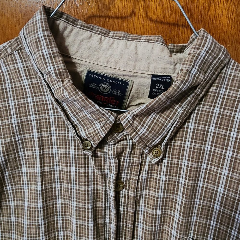 Men's 2XL Wrangler Premium Tan/White Plaid Short Sleeve Button Down Shirt